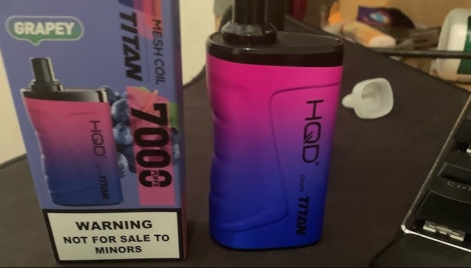 HQD TITAN 7000 puffs Vape - グレープ風味が切り開く次世代ベイプ体験